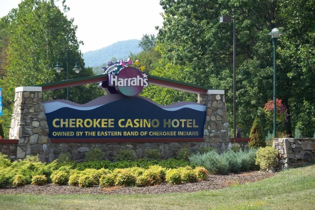 Honeymoon Getaway In Woods Near Noc And Smoky Mtn Rr Villa Bryson City Exterior photo