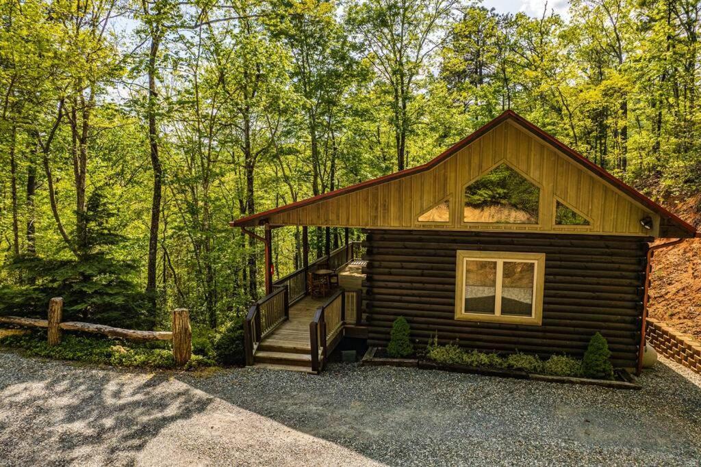Honeymoon Getaway In Woods Near Noc And Smoky Mtn Rr Villa Bryson City Exterior photo